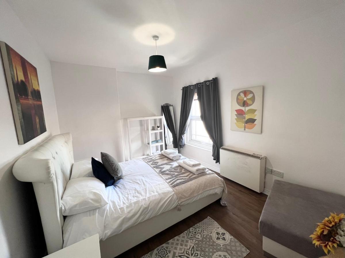 Yeovil Inn Luaran gambar